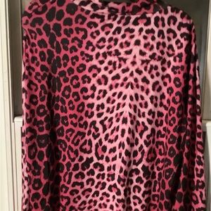 Plus size pink leopard print top